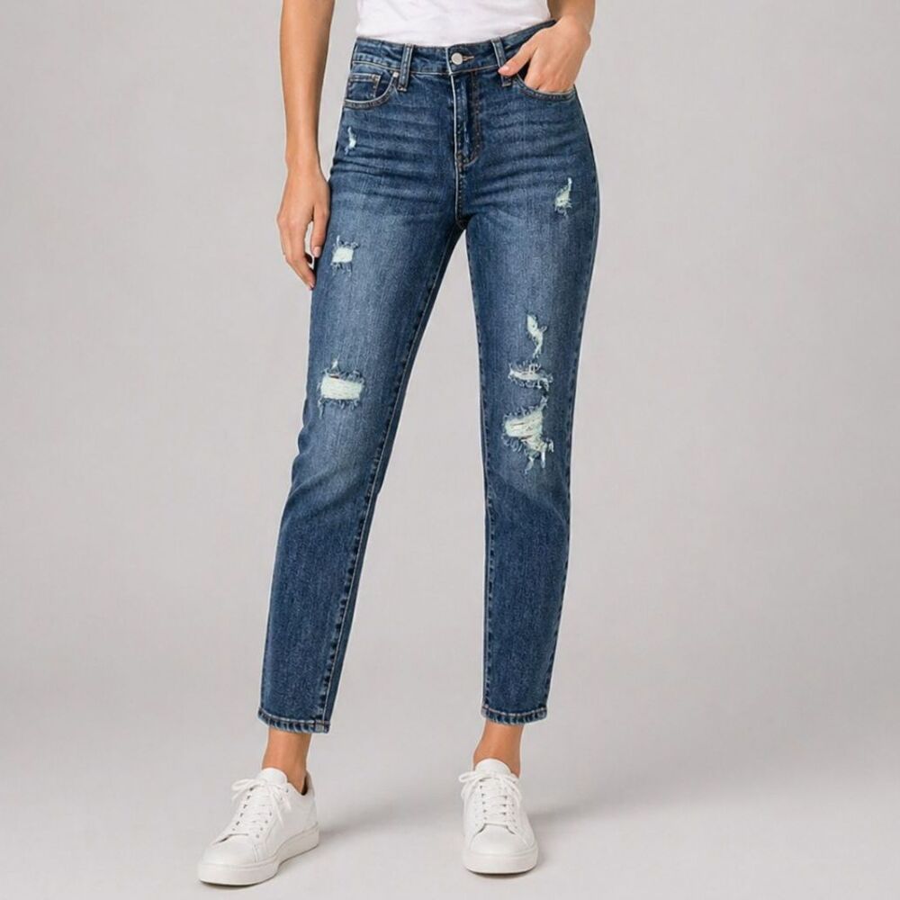 Judy Blue Distressed Relaxed Fit Jeans Raw Hem 29